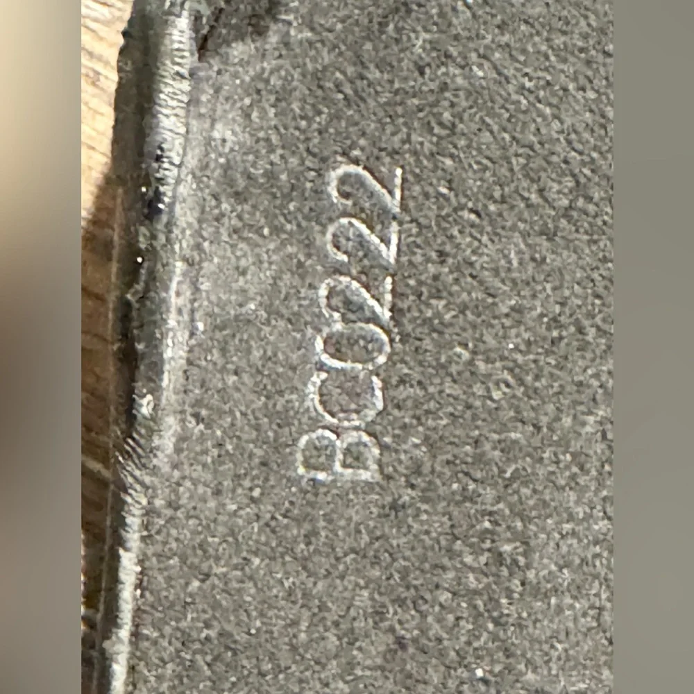 Authentic Louis Vuitton iPhone 12 Pro Max Bumper - Picture 8 of 11